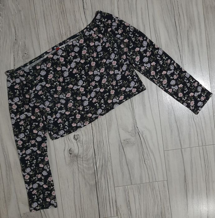 Bluzka krótka w kwiaty r.S