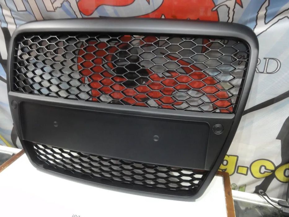 Grelha frontal Audi A6 C6 04-11 RS LOOK preto mate com suporte para símbolo