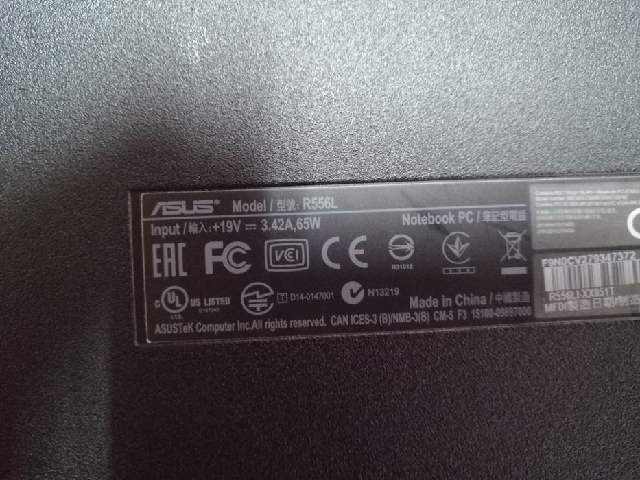 Portatil Asus r556l