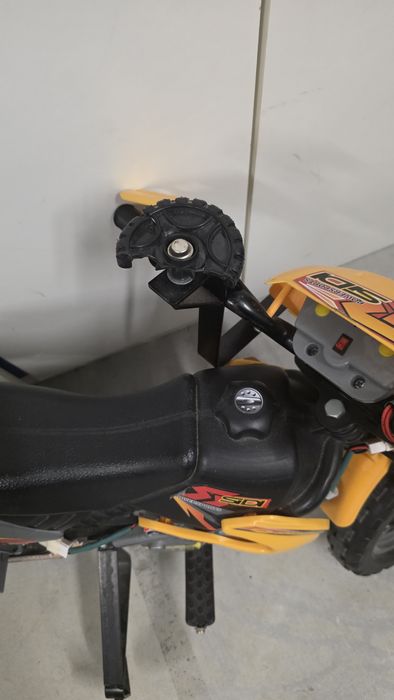 Mota elétrica criança