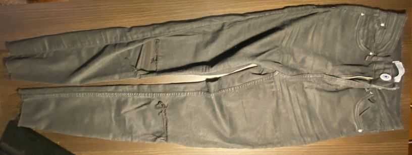 Pakiet spodni 4 pary+bluza gratis+3 pary spodenek (rozm32lub34/XSlubS)