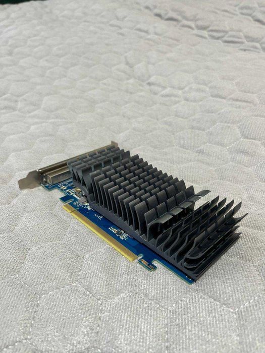 Відеокарта GeForce GT 1030, 2GB, GDDR5, пасивна