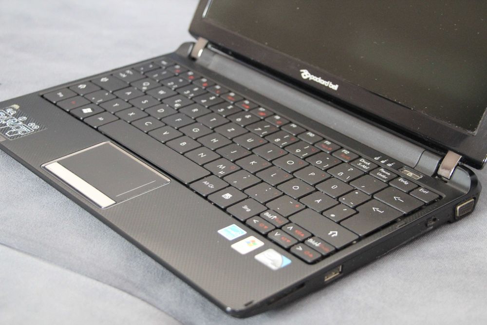 Packard Bell ZA3 mały laptop stan idealny