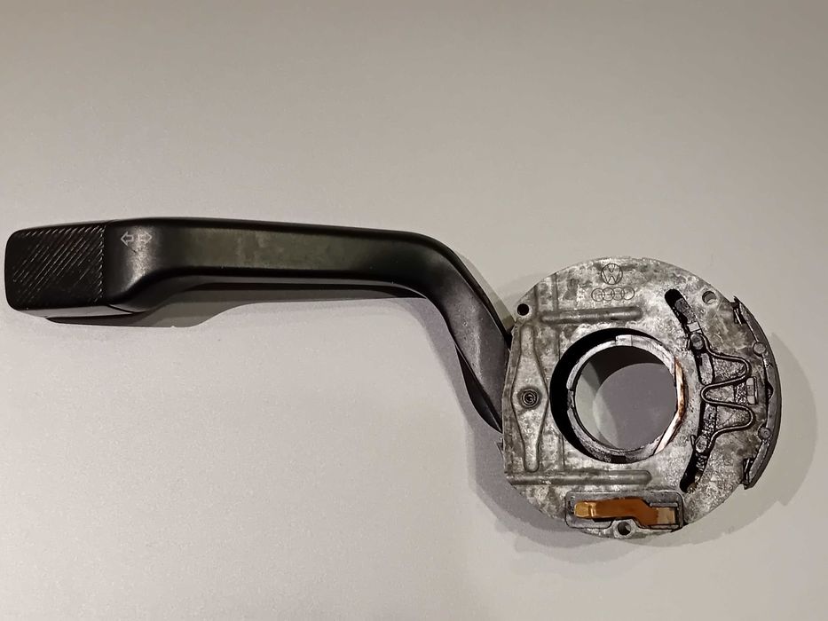 Volkswagen (Golf 3) Turn Signal and Headlight Switch