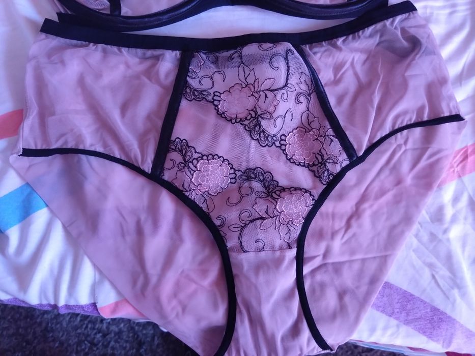 Komplet bielizny damskiej Gorsenia 70J+XL