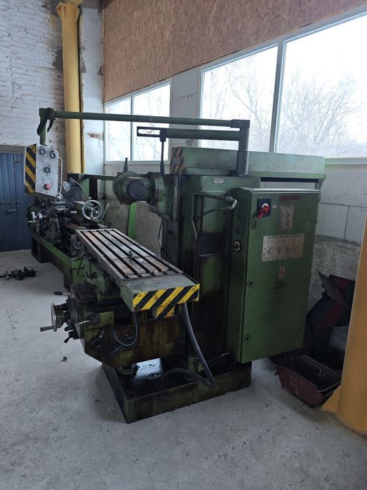 Продам верстат фрезерний