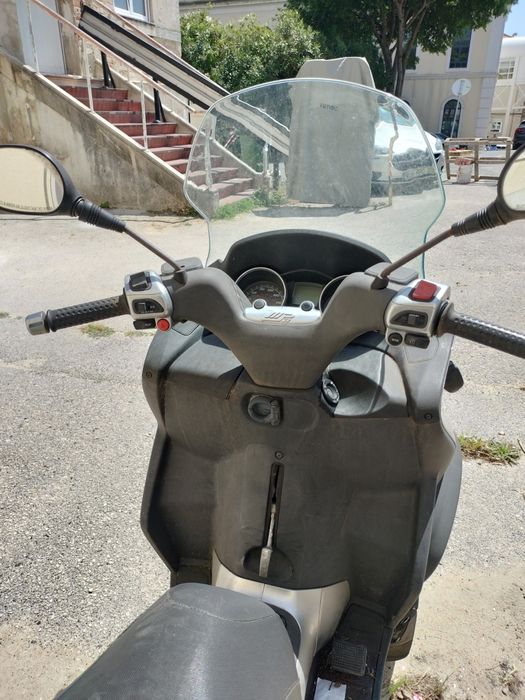 Piaggio MP3 400 LT