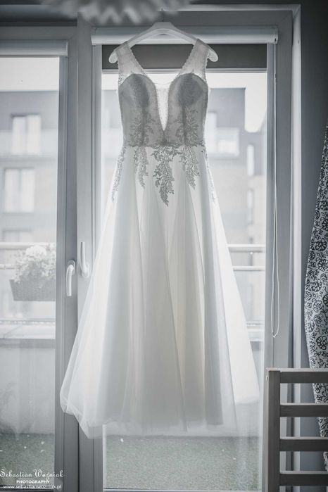 Suknia ślubna 34 36 S dekolt V