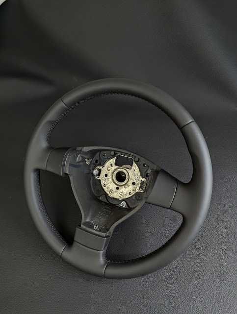 Перетянуте кермо Pasat B6, Volkswagen Golf, Caddi
