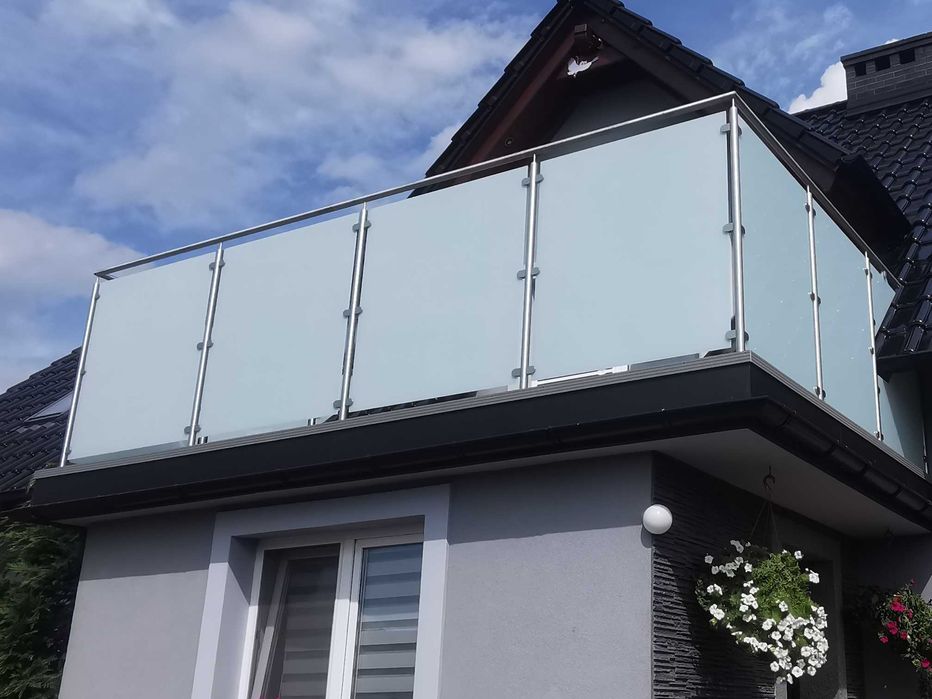 Balustrady nierdzewne schodowe tarasowe