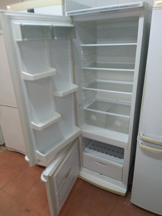 Двухкамерный холодильник, б/у