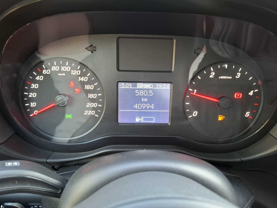 Mercedes-Benz Citan 110 CDi/27 3 LUGARES APENAS 40 MIL KMS NACIONAL DE 2023/12 ( COM IVA DEDUTIVEL INCLUIDO)
