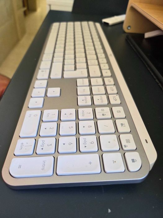 Teclado sem fios Logitech MX Keys S - PT
