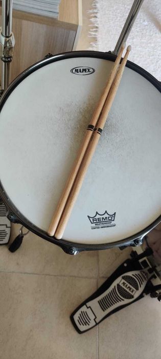 Bateria Mapex Saturn Maple/Walnut con Pratos Planet Z