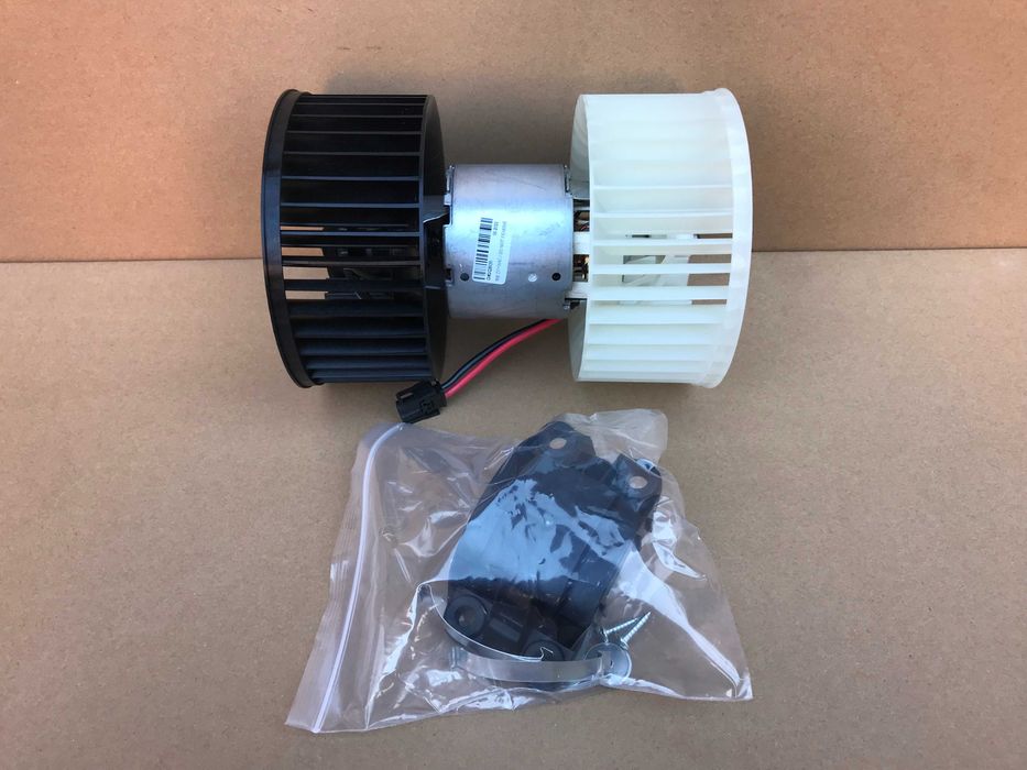 Моторчик печки вентилятор BMW E46 (98-06) X3 E83 (04-10)