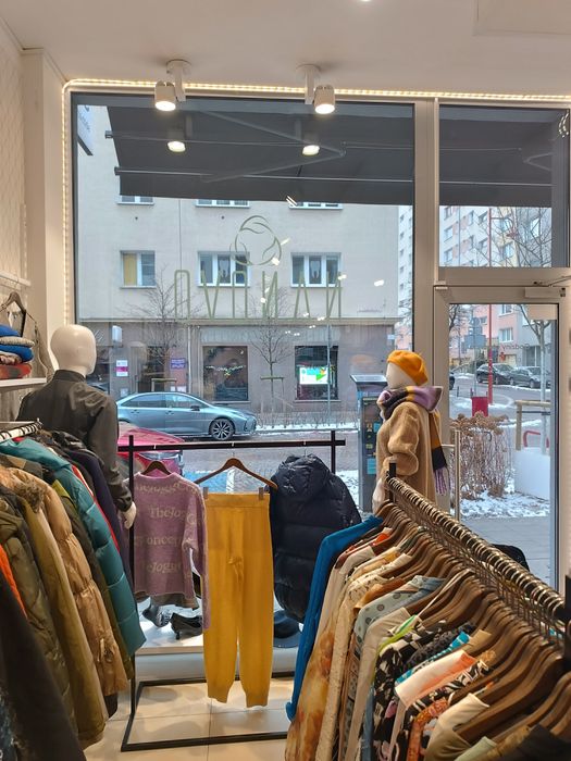 Lokal handlowy z wyposażeniem Gdynia ul. Starowiejska 28A