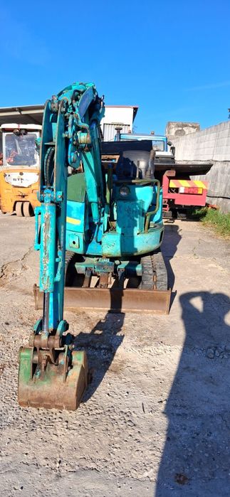 Mini giratória kubota 1400 kg