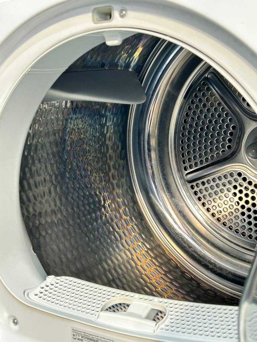 Сушильна машина Siemens iQ700 WT47W568DN