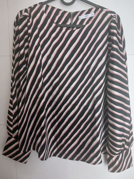 Blusa acetinada Mango