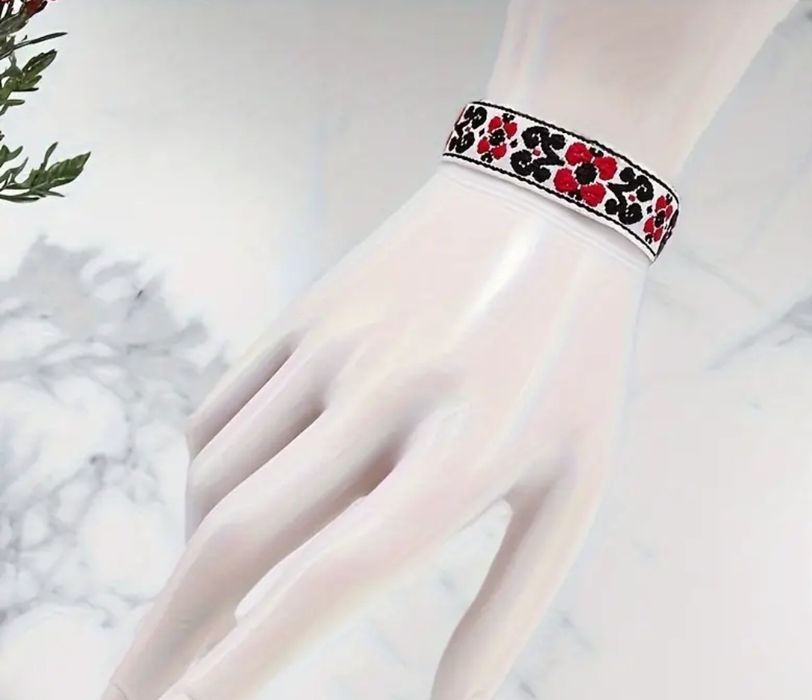 Патріотичний браслет вишивка