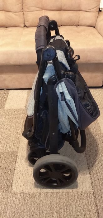 Детская прогулочная коляска JOIE