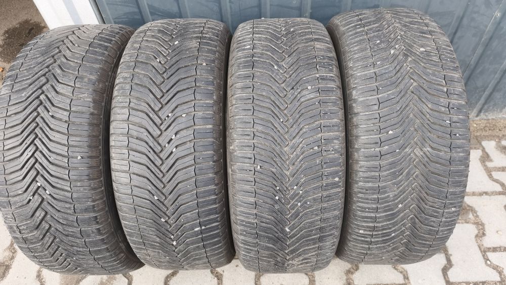4 x opona całoroczna Michelin 215/55/17