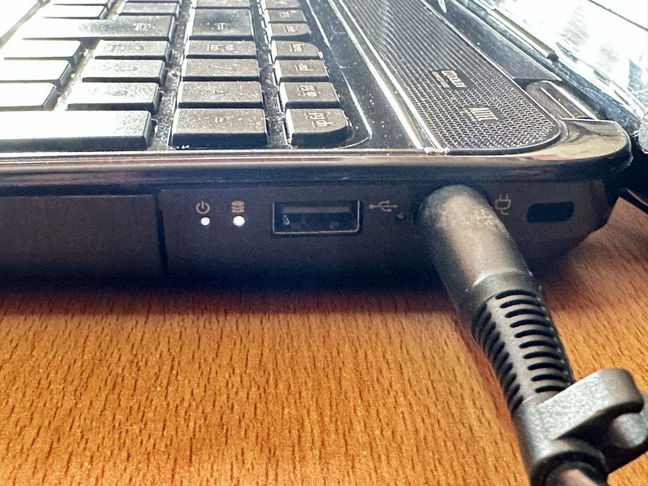 HP Pavilion g6 i5 / 6GB RAM / 512GB / AMD Radeon HD 7600M + Office