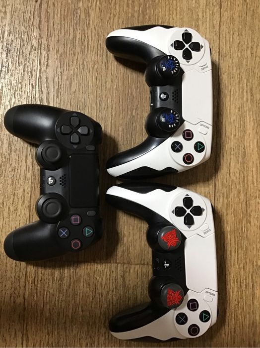 Sony play station  4 pro 1 tb  с очень большим комплектом.