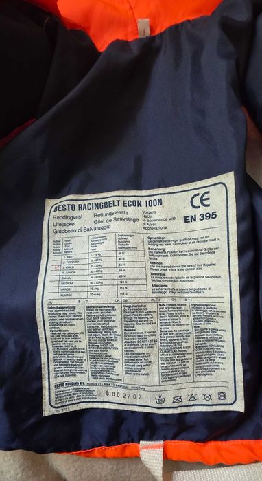 2 kamizelki ratunkowe  dla dzieci 20 - 30 kg Besto, Marinepool