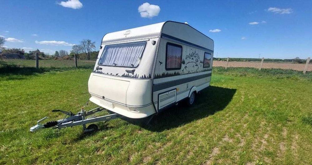 Przyczepa Kempingowa Hobby DeLuxe 420 Solar Przedsionek