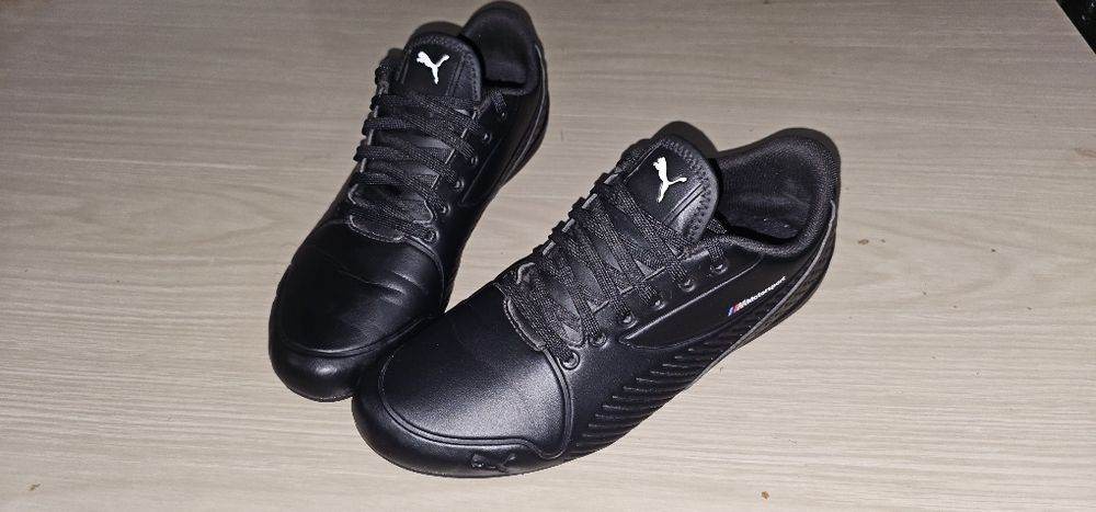 Vendo ténis PUMA BMW
Tamanho 44.5