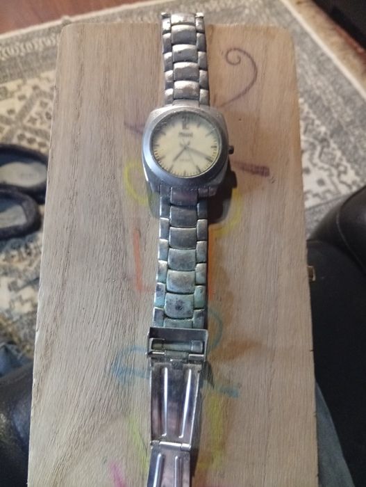 Relógio sami antigo