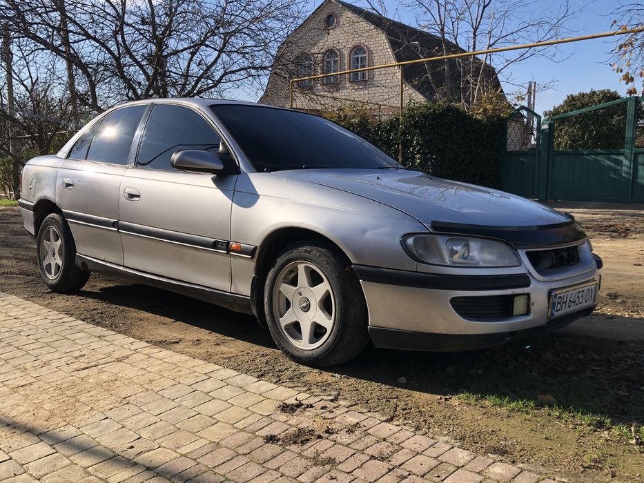 Opel Omega 2.0 бенз.1997г