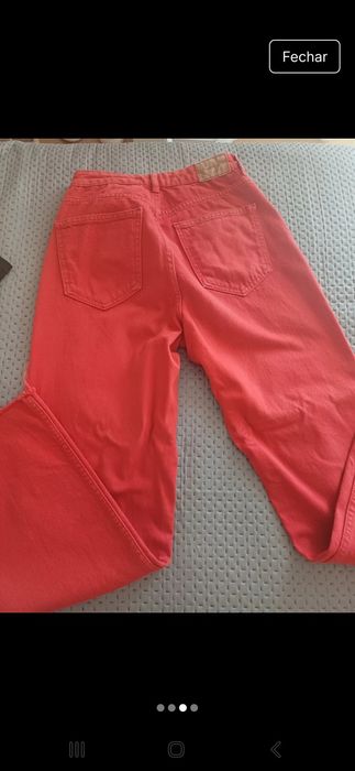 Calças vermelhas da zara