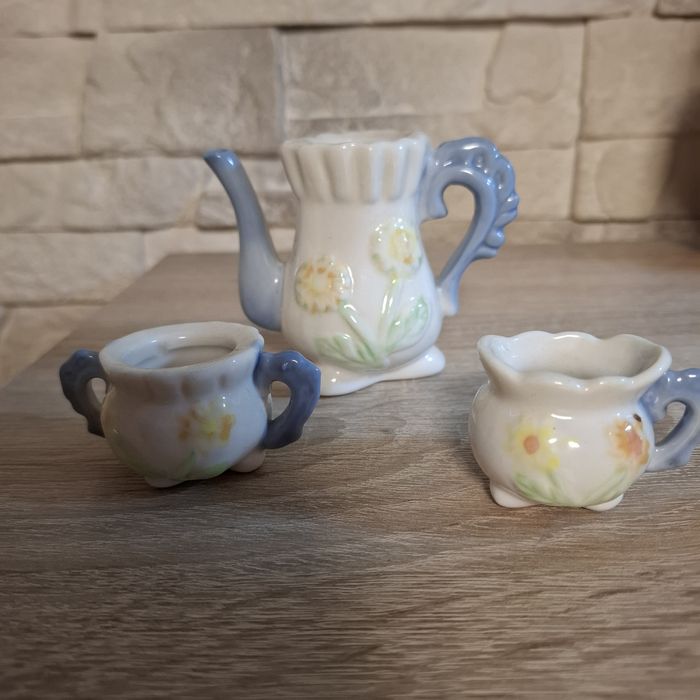 Zestaw miniaturowy PRL z porcelany