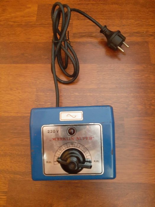 Comboios Marklin Comando Transformador 16V