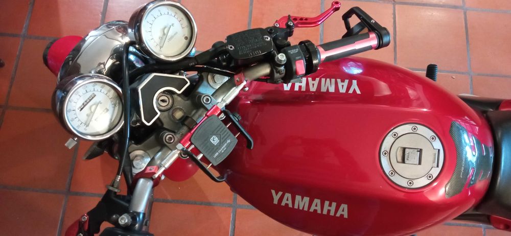 Mota Yamaha XJ600N verdadeira de 1993