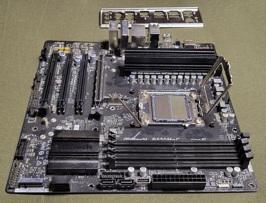 Asrock B650M C, amd, am5