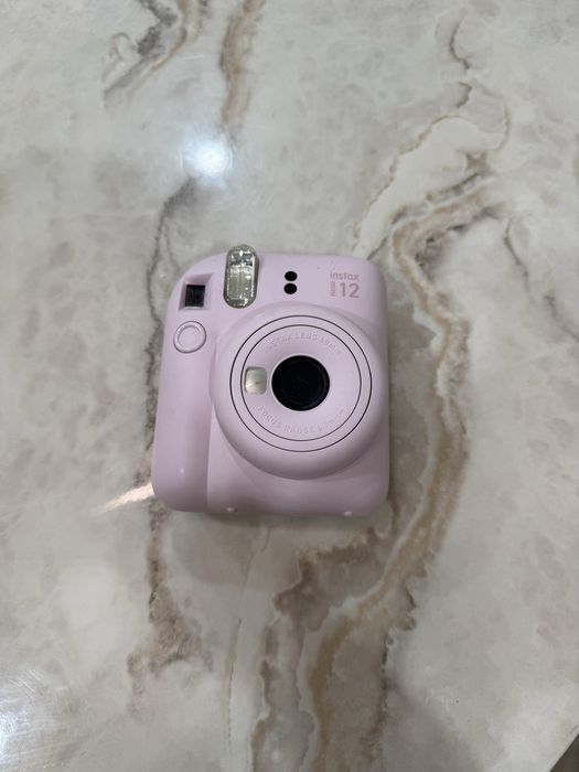 Instax mini 12 в ідеальному стані