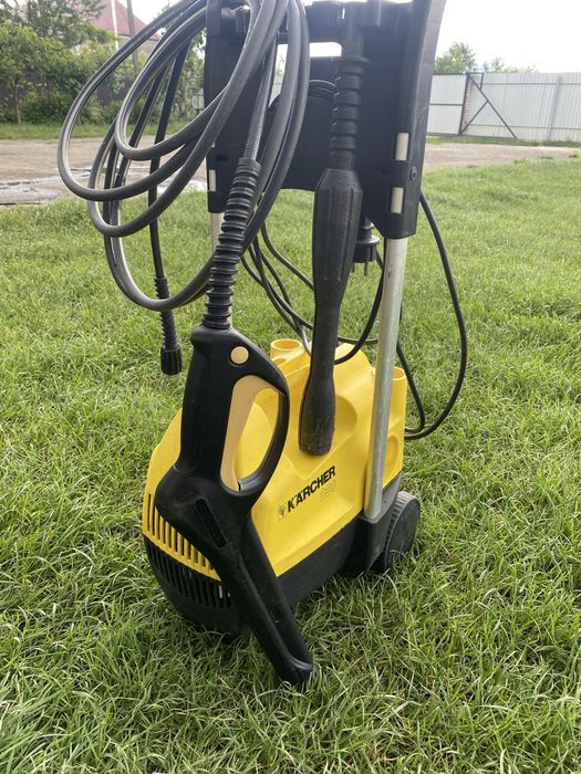 мийка високого тиску Karcher 330