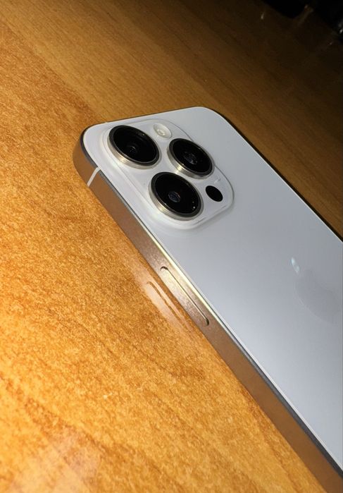 iPhone 15 Pro Max 256Gb White Titanium