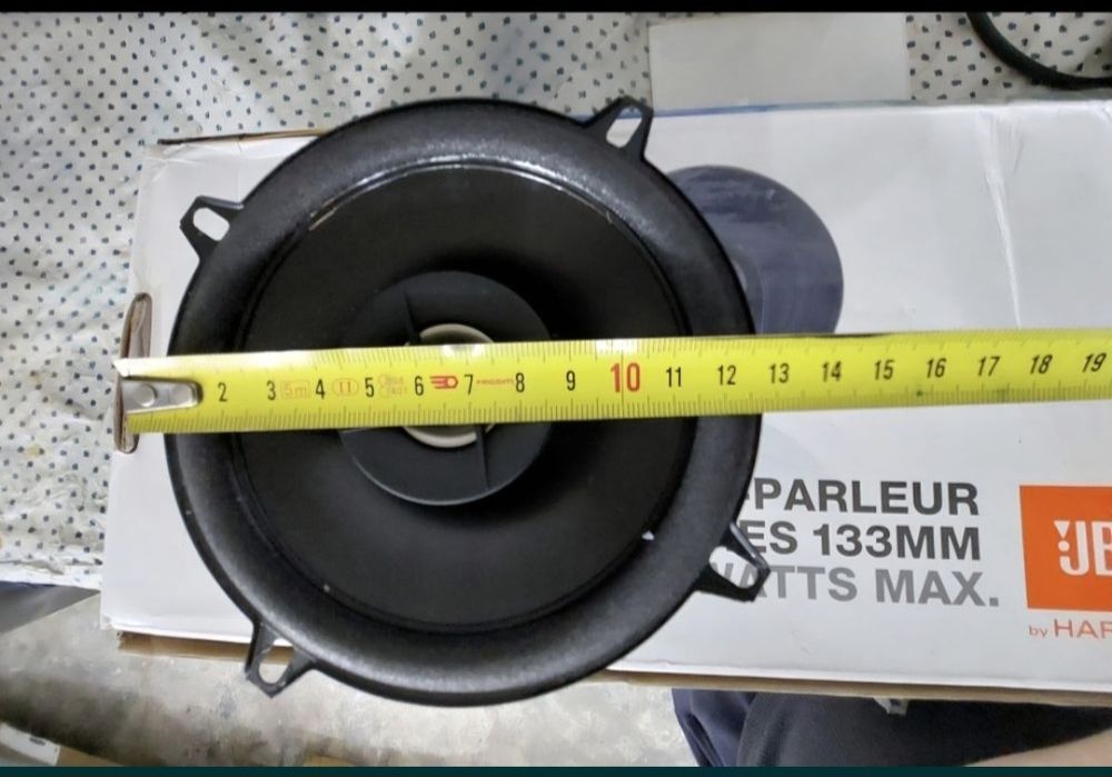 Colunas de som auto e 2 subwoofers