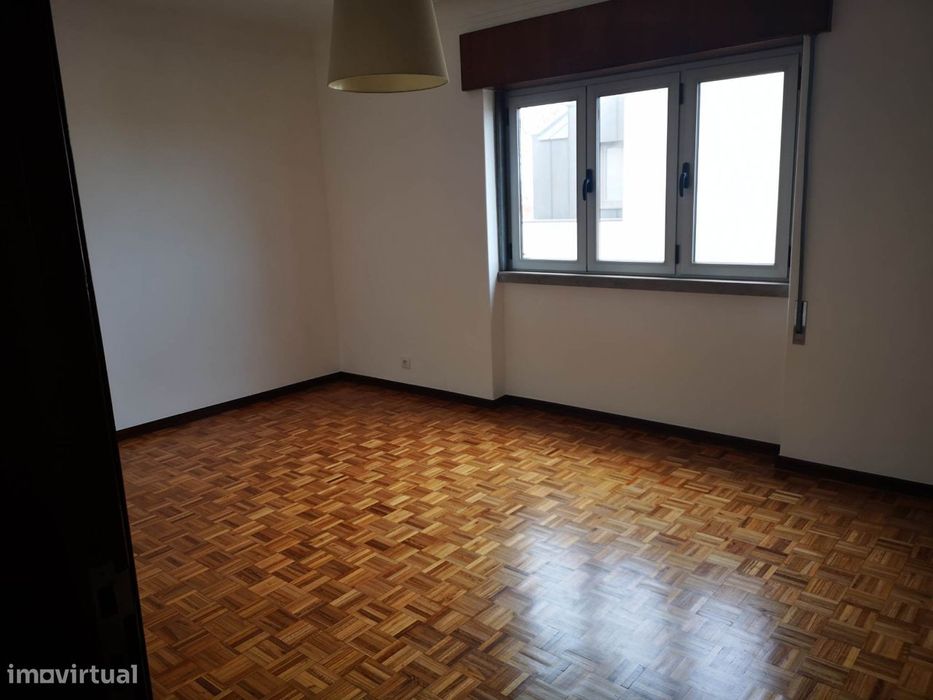Apartamento T2 no Centro da Parede