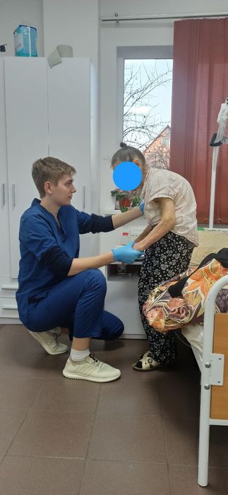 Фізичний терапевт (реабілітолог) онлайн