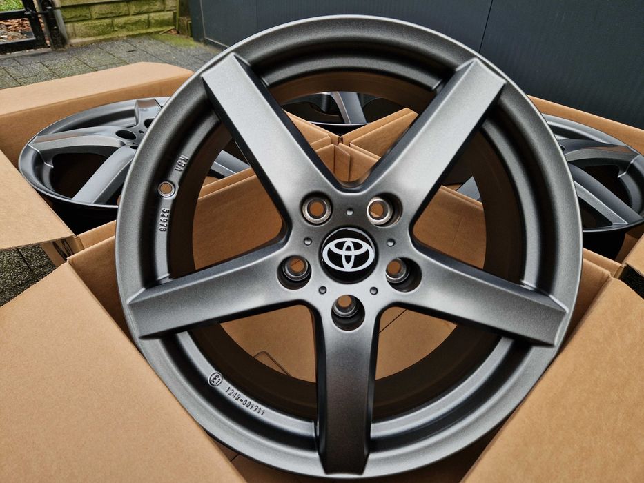 Felgi 16 do TOYOTA Auris Yaris Cross RAV4 Verso Camry 5x114,3