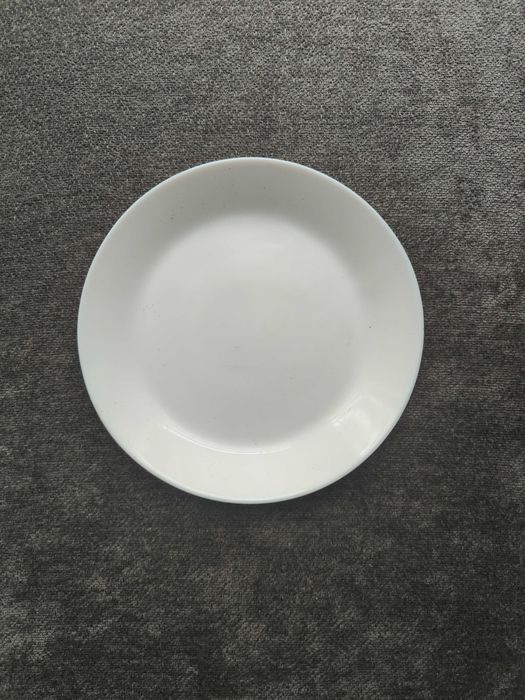 Nowy talerzyk płaski 19 cm OFTAST