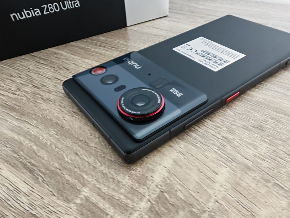 ZTE Nubia Z80 Ultra - 16/512Gb - Preto