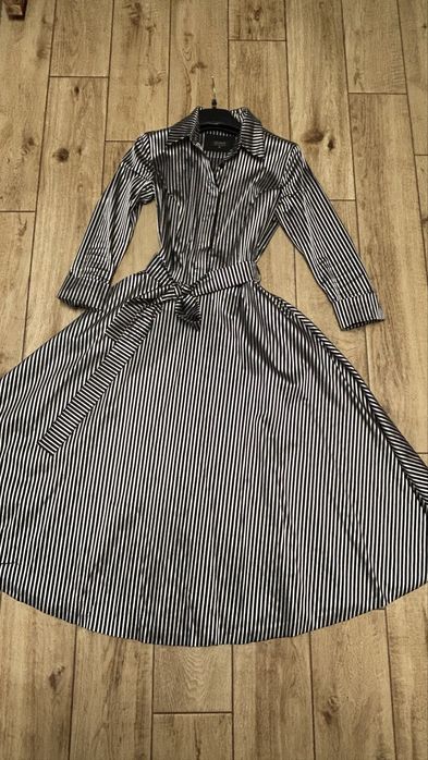 Sukienka rozmiar  36 carmell w paski