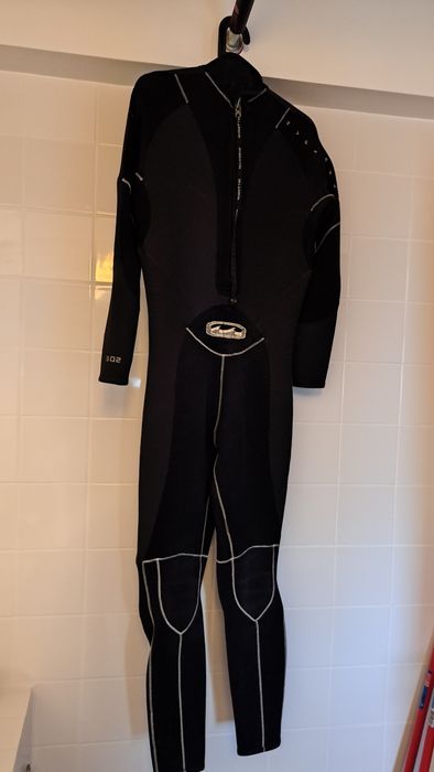 Fatos de Surf Adulto e Criança