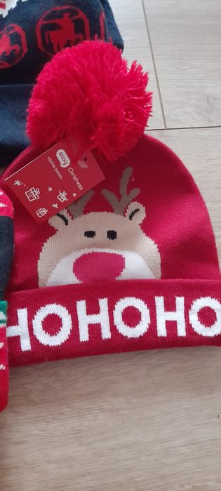 Новорічні шапки нові